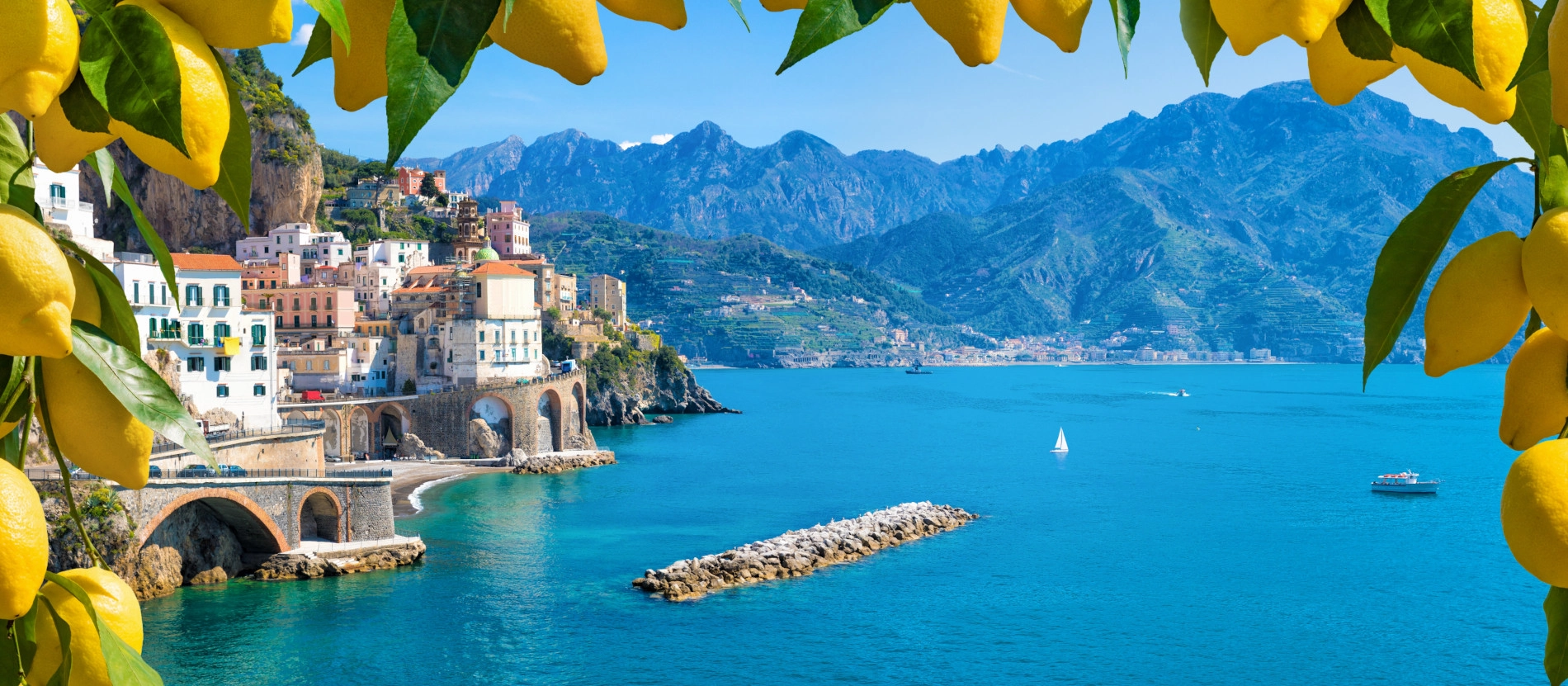 Italien_Amalfi_1900x831_shutterstock_1696578778