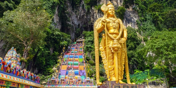 Malaysia_Batu caves_600x300_AdobeStock_231749955