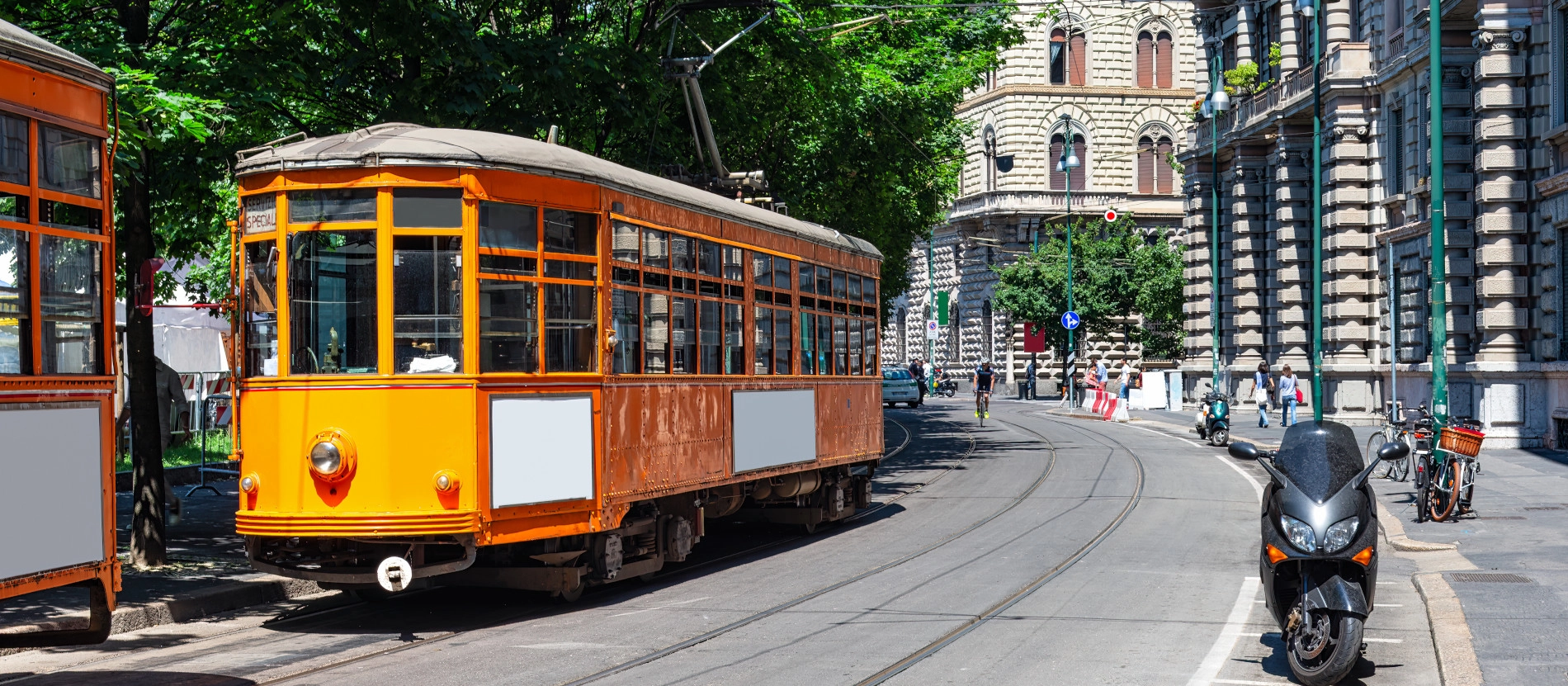 Italien_Milano spårvagn_1900x831_AdobeStock_1797429856
