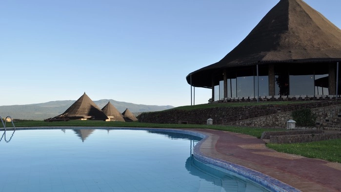 Poolen på Ngorongoro Sopa Lodge