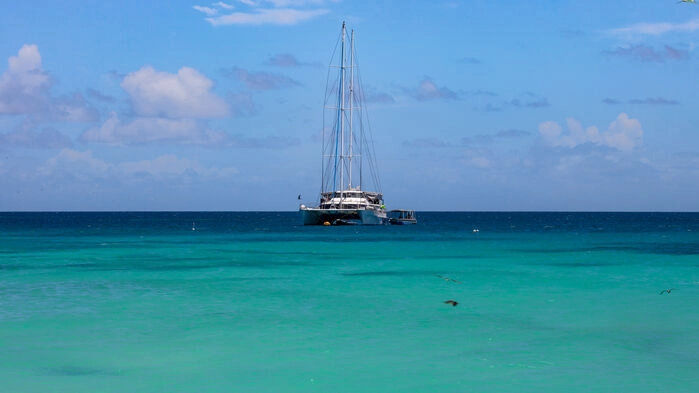 Katamaran Great Ocean Barrier