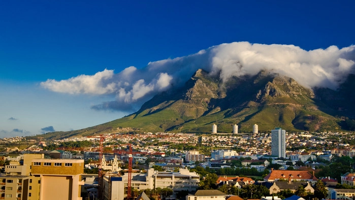 <P>Innan äventyret börjar finns det tid att upptäcka vackra Kapstaden</P>