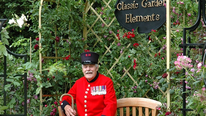 Trädgårdsmässan hålls vid Royal Hospital of Chelsea, den brittiska arméns hem för veteraner.